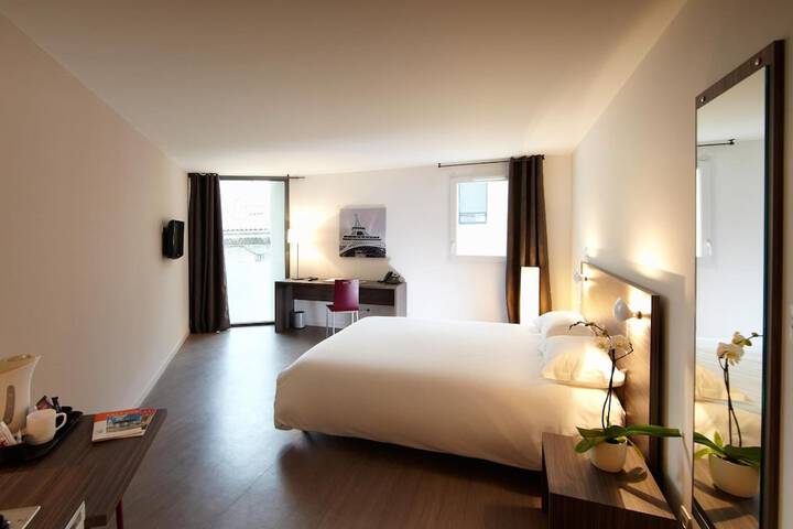 Room 18 of 37