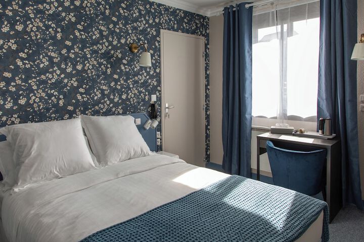 Room 12 of 35