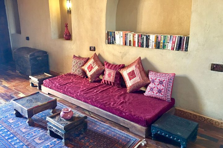 Room 44 of 193
