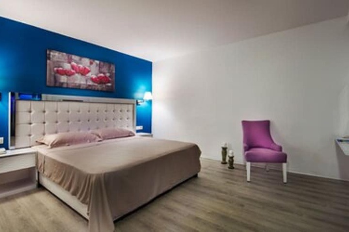 Room 20 of 101
