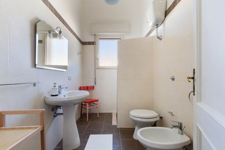 Room 20 of 31