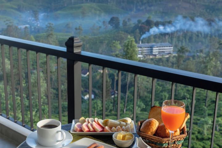 Breakfast/Coffee Service 16 of 23