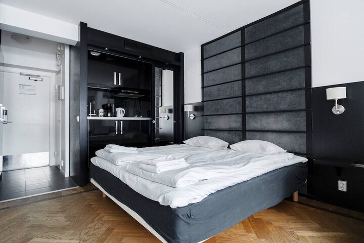 Room 55 of 865