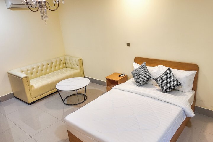 Room 7 of 40