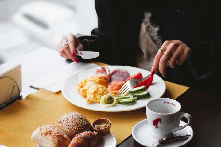 Breakfast/Coffee Service 74 of 143