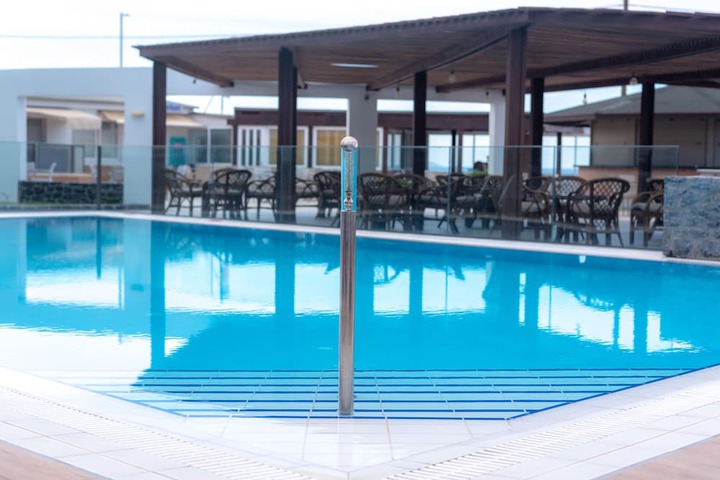 Pool Hotel