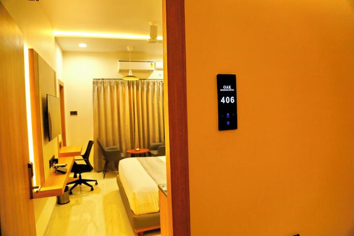 Room 8 of 41