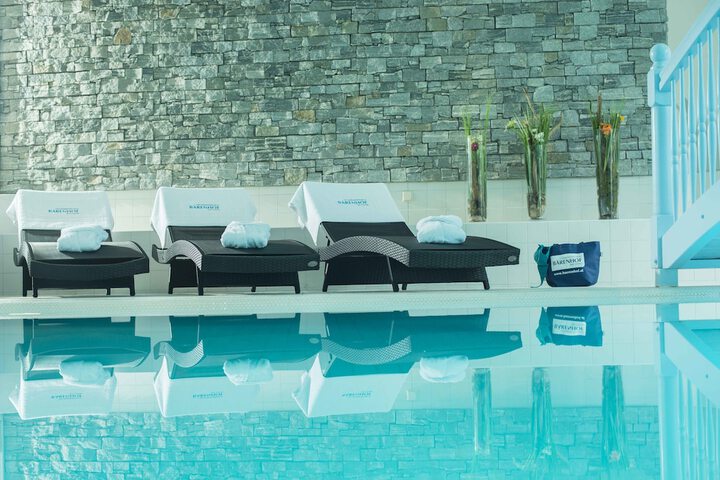 Pools & Facilities