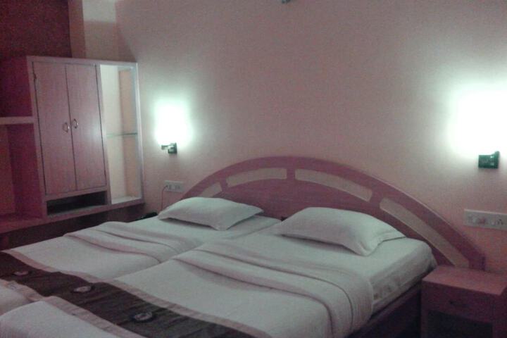 Room 32 of 71