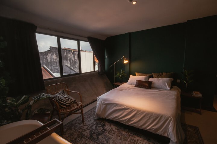 Room 28 of 50