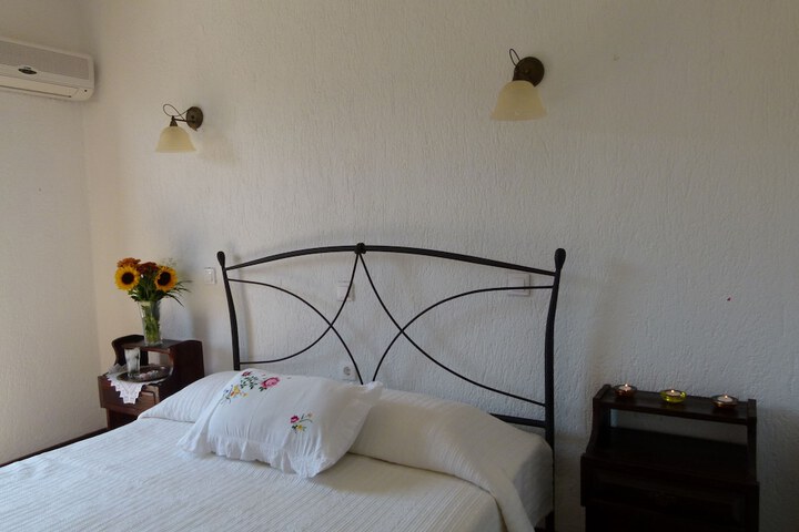 Room 5 of 20
