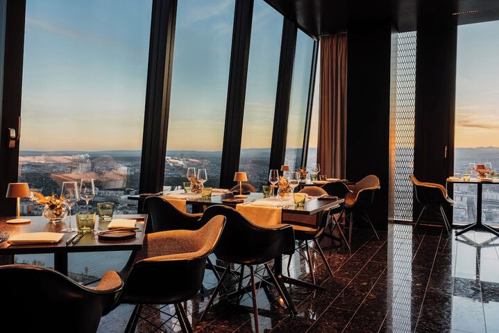 Dining 99 of 131