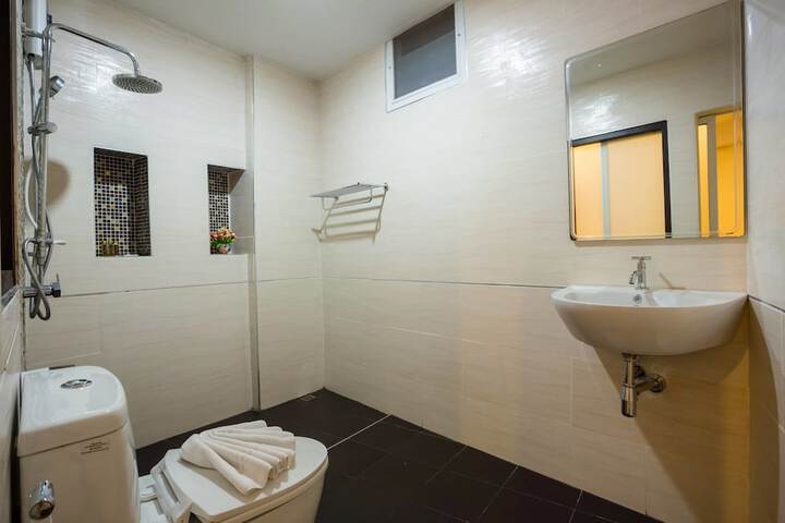 Room 17 of 20