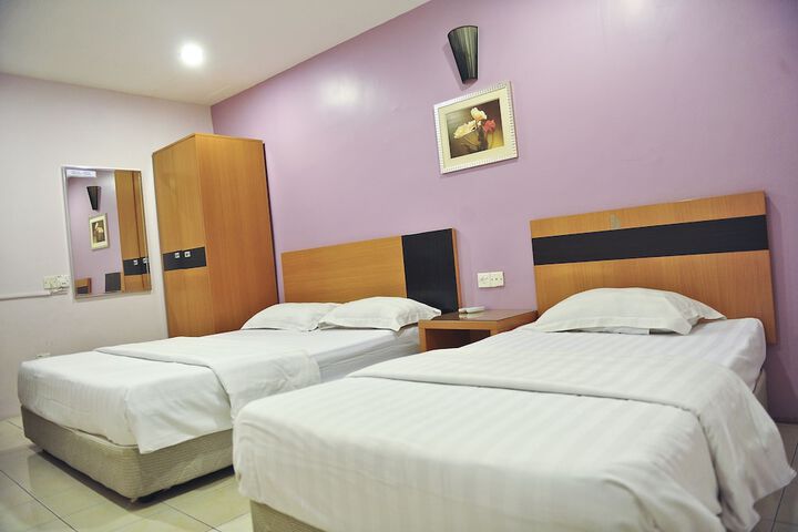 Room 10 of 35
