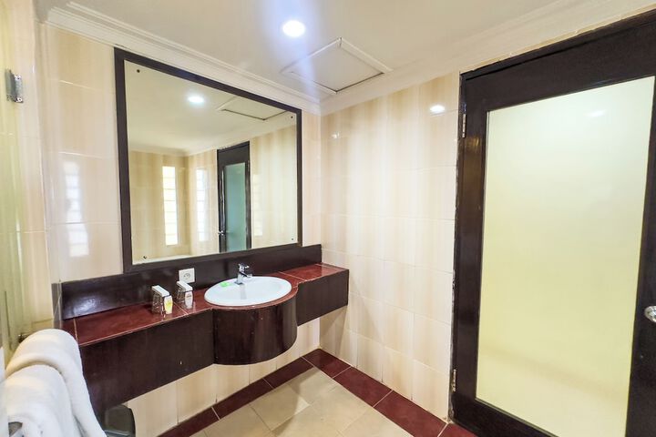 Bath Interior