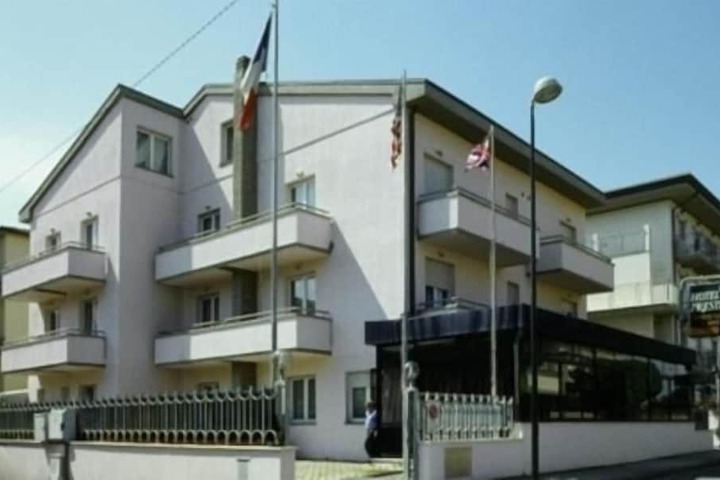 Hotel 46 of 47