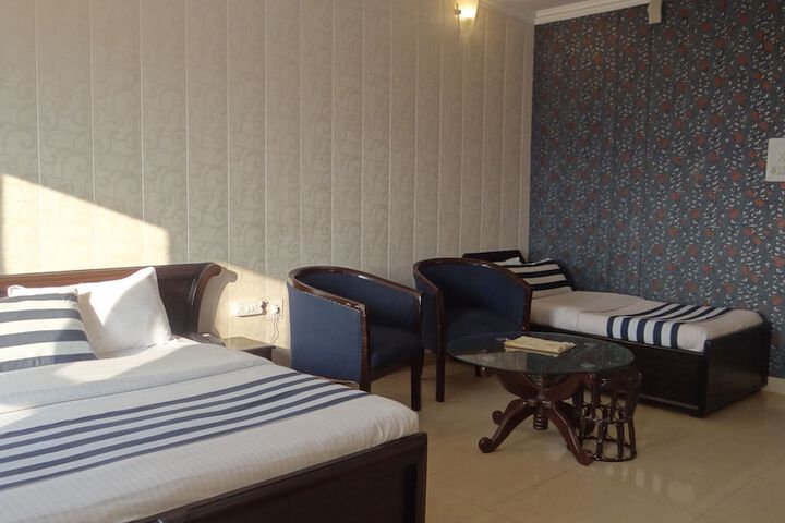 Room 27 of 113