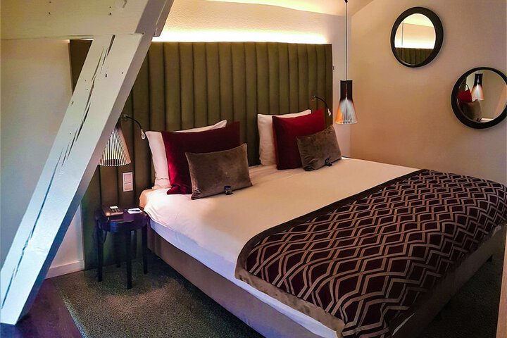 Room 26 of 71