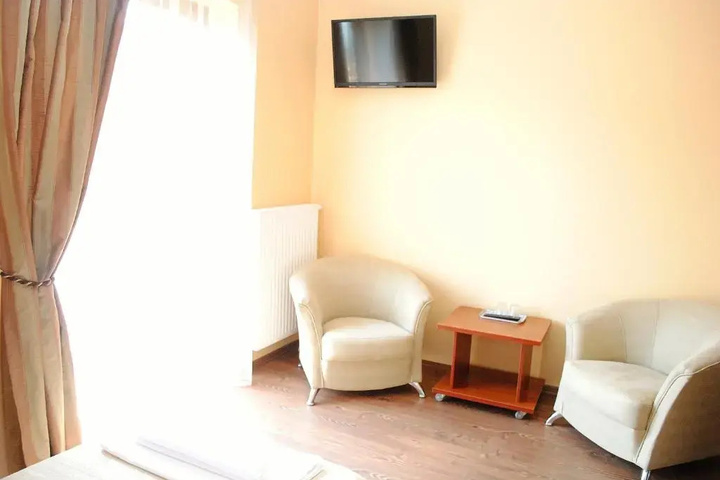 Room 2 of 26