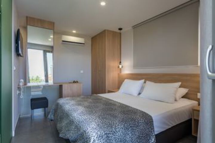 Room 18 of 41