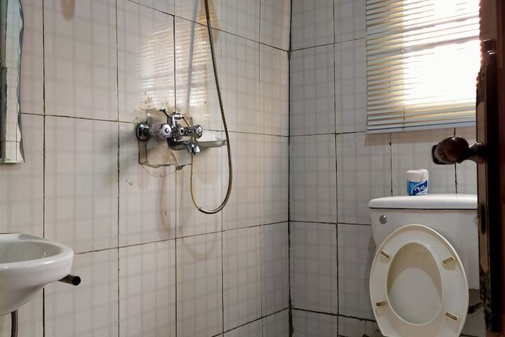 Room 14 of 24