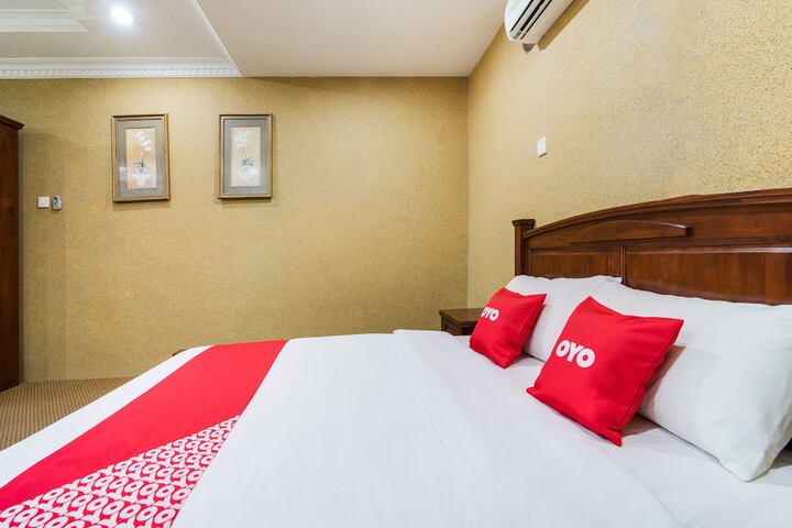 Room 8 of 21