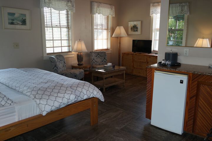 Room 10 of 68