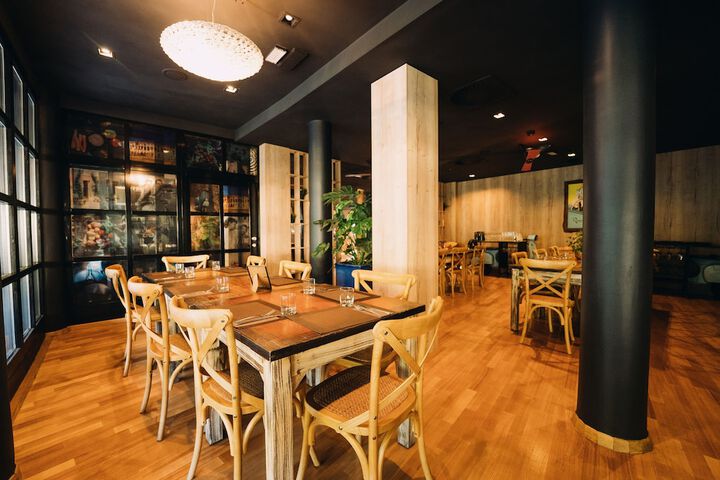 Dining 118 of 138
