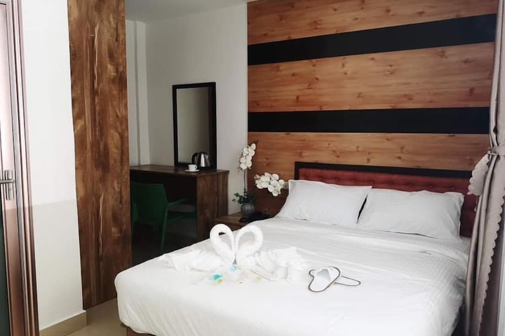 Room 7 of 20