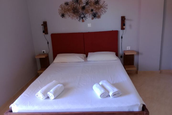 Room 27 of 105
