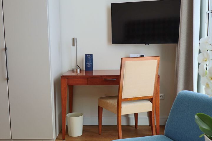 Room 85 of 187