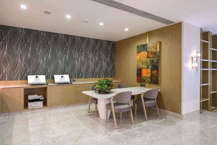 Business Center 106 of 106