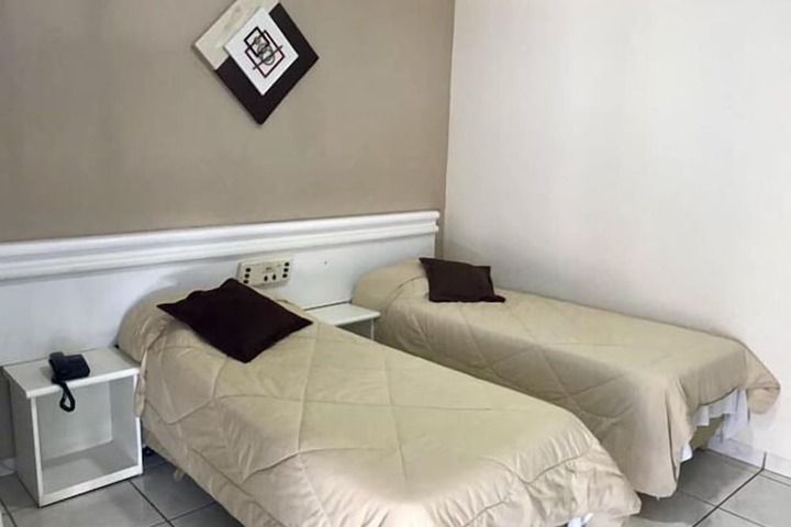 Room 3 of 18