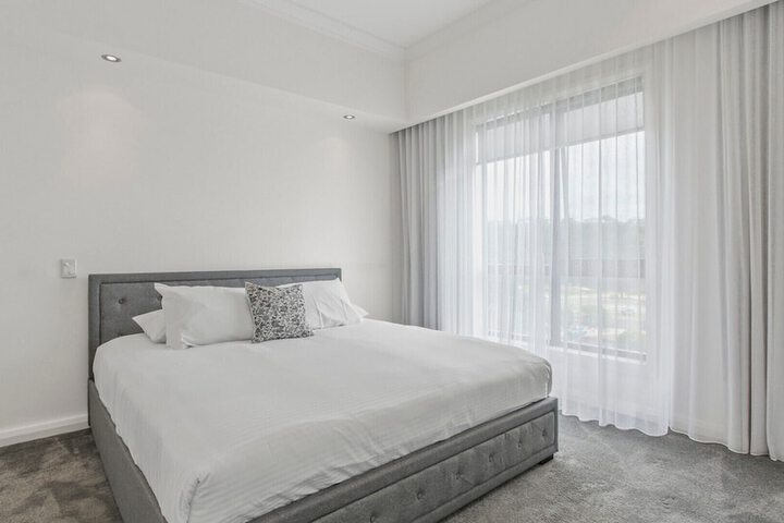 Room 30 of 136