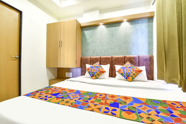 Room 15 of 21
