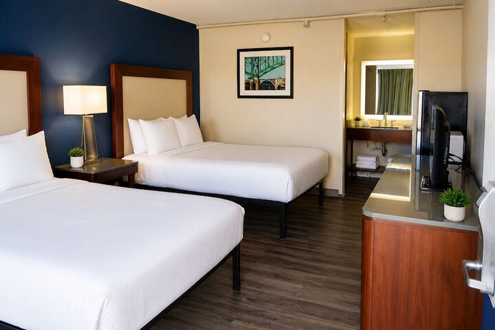 Room 15 of 31