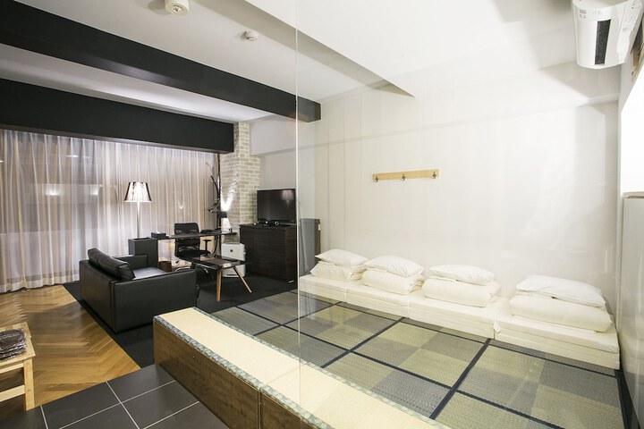 Room 30 of 59