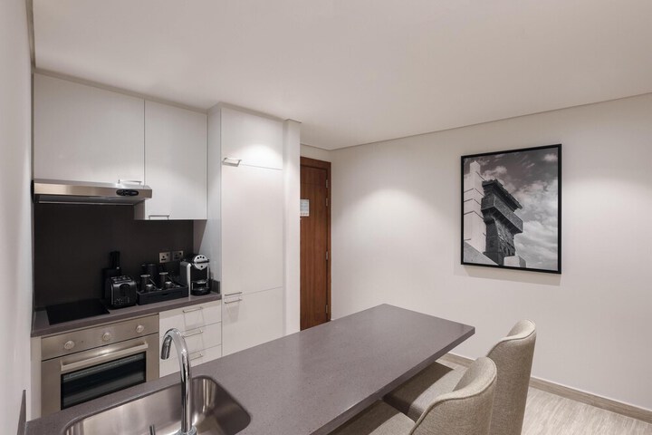 Room 15 of 125