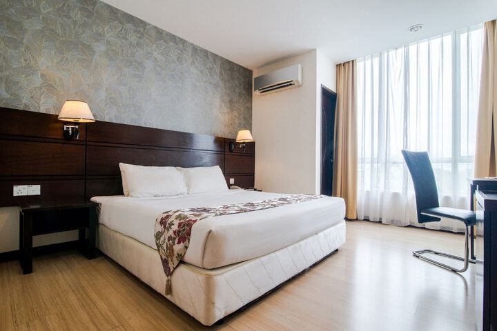 Room 7 of 43