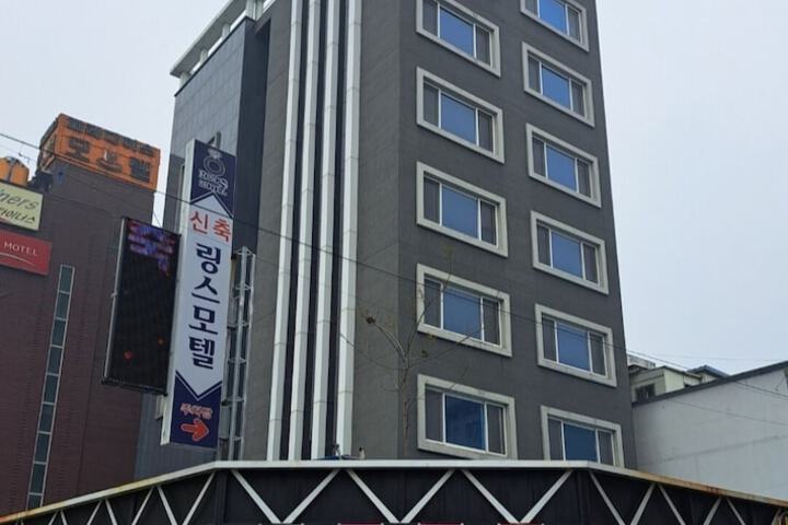 Hotel 41 of 42