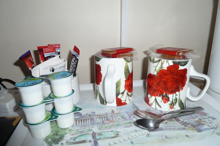 Room 4 of 27