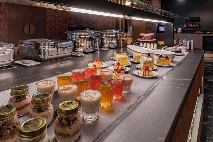 Breakfast/Coffee Service 58 of 105