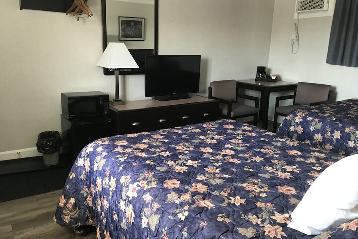 Room 13 of 39