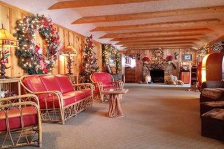 Hotel Interior 48 of 91