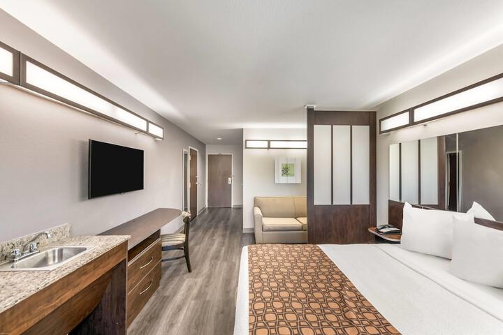 Room 31 of 51