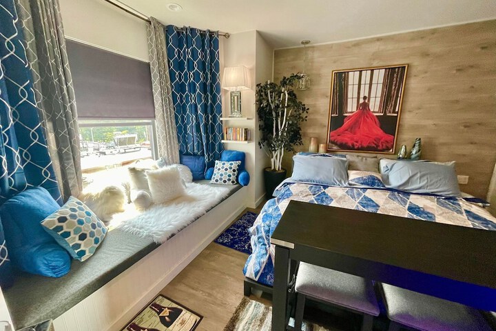 Room 6 of 58