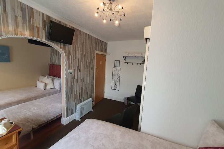 Room 48 of 97