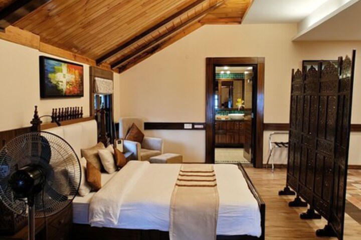 Room 10 of 40