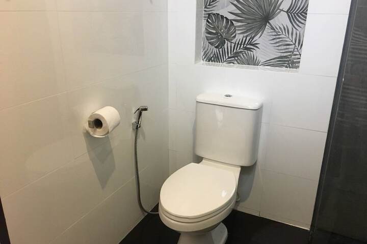 Room 12 of 24