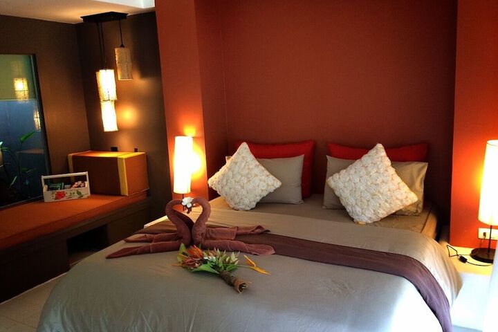 Room 10 of 27
